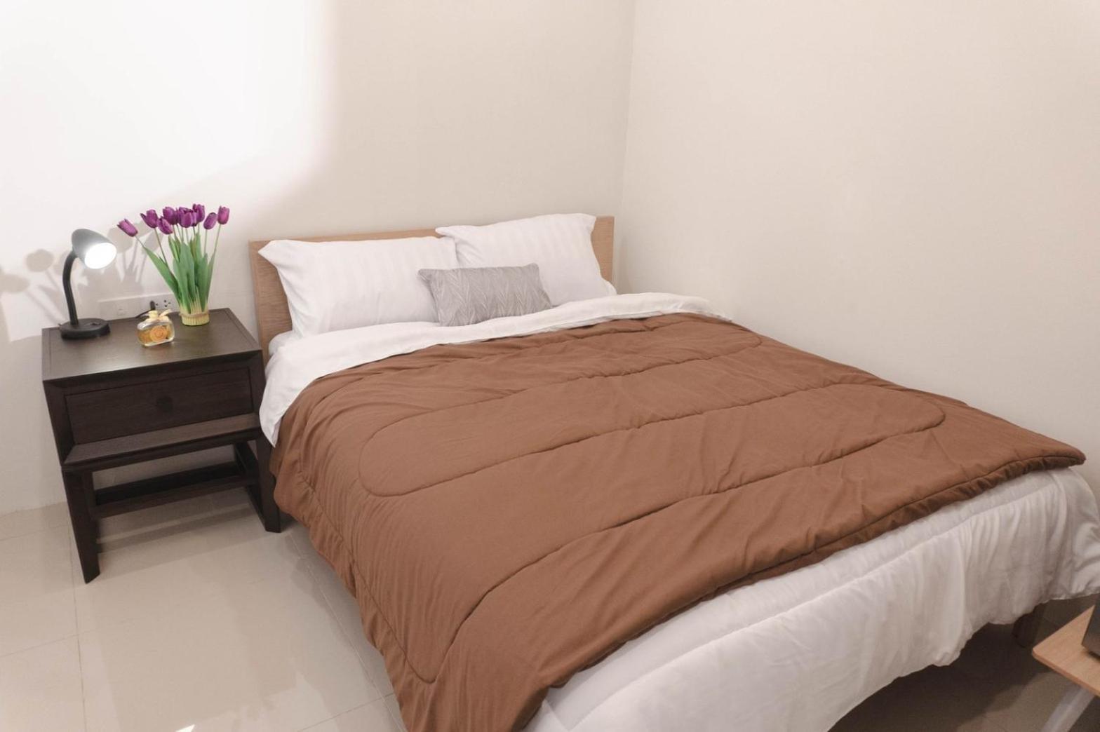 Bnb98 Silom Hotel กรุงเทพมหานคร ห้อง รูปภาพ